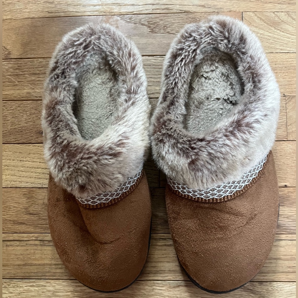 Cozy Brown Faux Fur Women's Slippers
